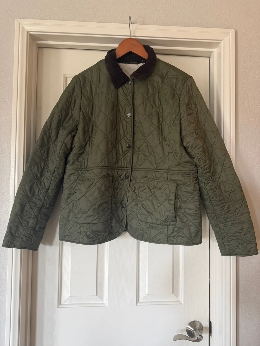 Barbour Deveron Polarquilt Jacket Olive / Pearl 14 US 18 UK barn field coat